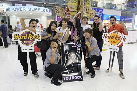 The lucky winners pose for a photo at Bangkok airport prior to jetting off to London for the Hard Rock Calling 2012 concert. 