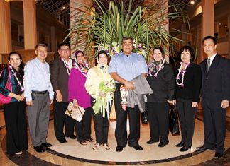 Neoh Kean Boon (right), Resident Manager of Dusit Thani Pattaya is seen welcoming Tan Sri Dato’ Sri Khalid Bin Abu Bakar (fourth from right), deputy inspector-general of Royal Malaysia Police and Pol. Gen. Suwat Chanitthikul (second from left), deputy commissioner general of the Royal Thai Police and other officials who came to Pattaya for the annual gathering of top brass police officers in the spirit of cooperation and camaraderie. The two countries alternately host the annual get together and this year, it was Thailand’s turn to welcome them and challenge the visitors to a friendly game of rugby.