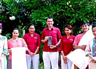 Michael Delargy, General Manager of the Sheraton Pattaya Resort invites associates and guests to participate in the “Make a Green Choice (MAGC)” program. MAGC is part of Starwood’s sustainability program, in order to reduce water consumption, energy usage and help keep chemicals out of our environment. Michael said, “By declining housekeeping services for just one night, together we can save almost 40 gallons of water, enough electricity to run a laptop for 10 hours, 25,000 BTUs of natural gas and 7 oz. of chemicals.”