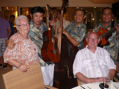 The ambience is heightened with the Los Requerdos musical trio strolling around the tables and playing the items for the guests.