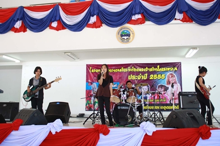 One of the contestant bands performs during the Khet Udomsak Children Music & Singing Contest 2012. 
