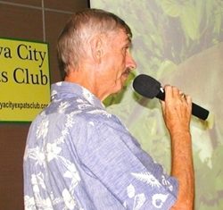 After being introduced by PCEC member Donna Westendorf, Scottish Nature Photographer Ian Frame began by letting everyone know that although he has many other interests, it is nature photography that is his true passion. Here Ian shows one of his pictures; a Long Tailed Macaque he encountered whilst living in Brunei.