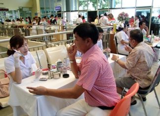 The hospital offered free health and dental checkups, breast cancer screenings and ultrasound tests for the public to mark the hospital’s anniversary.