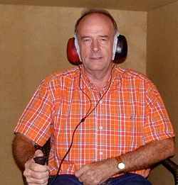 A fortunate PCEC member has his hearing tested in the soundproof booth specially set up for Dr Mukdas’ presentation.