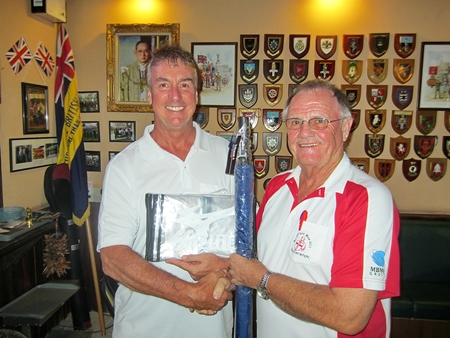 The scribe, right, presents the ‘MBMG Golfer of the Month’ award to Mike Gaussa.