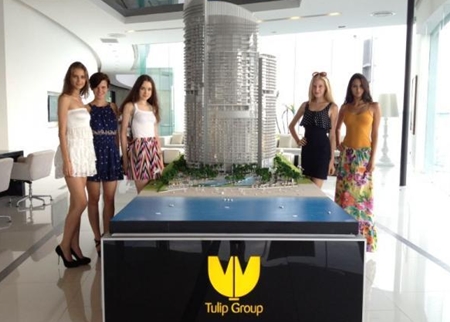 Models pose in the showroom suites of the Centara Grand Residence in Na Jomtien. 
