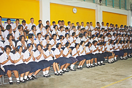 Students attend the religious ceremonies on Pattaya School No. 8’s founder’s day. 