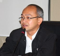 National Village and Urban Community Fun Director Thonnachai Bunmak.