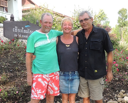 Overall winner Rob Wise (left) with Suzi Lawton & Bill Hornick. 