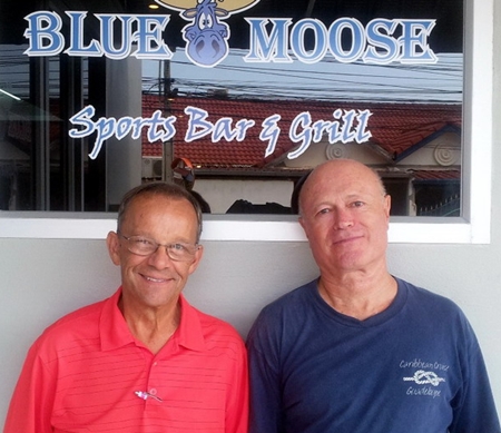 Bruce Funk, left, with runner-up Gerd Seidel. 