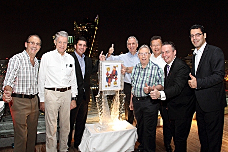 Pierre Andre Pelletier (2nd from right), General Manager of the Amari Watergate Bangkok, hosted the “Guggitaler’s Get-Together Party #281