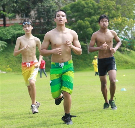 GIS fittest students take part in the biathlon.