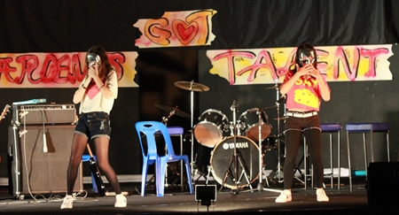 Talent show champs from Yr 8!