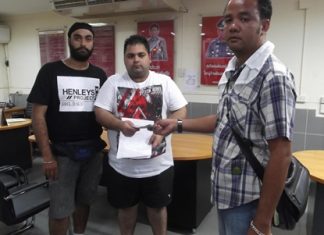 Tourists Jaspret Singh and Chuadet Dawan stated in writing that they were pleased to get their money back.