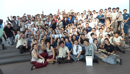 Staff-members say farewell to Harald Feurstein (middle back).