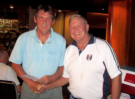 C Flight winner Frans Olgers (left) with the Golf Chairman.