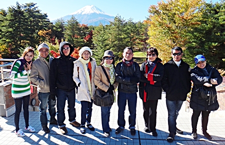 Sopin Thappajug (3rd right), MD of the Diana Group, led her management team on a field trip to Japan recently, taking them on the Tokyo-Fuji route. Whilst there the team took the opportunity to learn more about developing their management skills, adopting the Japanese business culture of discipline, strength and perseverance.