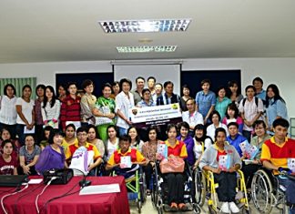 Pol. Col. Wilawan Pitawaranon, Deputy Commander of the Immigration Division Bangkok led a team of 50 officers on a visit to the Father Ray Foundation recently where they were welcomed by Prathum Sukhkerd, manager of corporate and development and Udomchoke Churat, Director of Redemptorist Vocational School respectively. On this eventful visit, the visitors donated 80,000 baht towards the welfare of the more than 850 physically challenged students at the school.