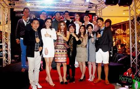 Deputy Mayor Ronakit Ekasingh presided at the opening of the Central Watch Fest held at the Central Festival Pattaya Beach recently. Branch Manager Kasin Owatsuwan and General Manager Saran Tantijumnan along with a bevy of well-known performers and singers from Academy Fantasia presented the exclusive collection of time pieces which were being offered at attractive discount prices.