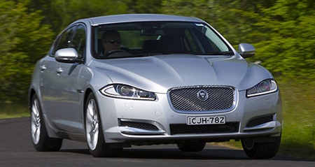 Jaguar XF. 