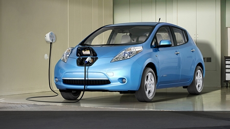 Nissan Leaf. 