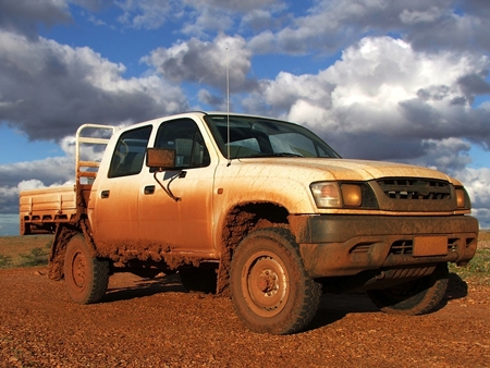 Imagine that we just washed the paintwork & glass on this truck, & thought it was clean, said Stuart. Yet that is what we do if we only brush our teeth, without flossing. Or could we just splash some perfume around? Sure, Stuart says, use mouthwash if you must, but ‘ain’t flossing ain’t cleaning’. 