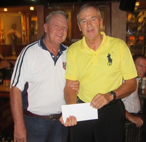 Low Gross champion Kevin McEntee (right) with PSC Golf Chairman Joe Mooneyham.
