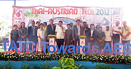 School and government officials launch the 18th Thai-Austrian Tech fair. 