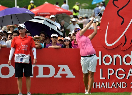 Yani Tseng tees off during the closing round of the 2012 Honda LPGA Thailand golf championship. 