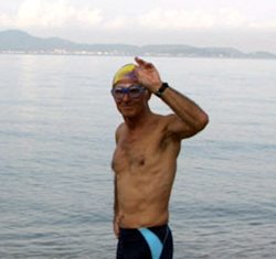 Andre prepares for his marathon swim.