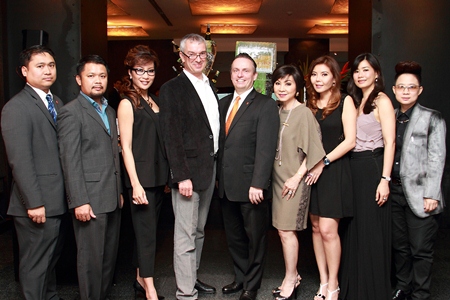 The Amari Watergate Bangkok was the venue for an exclusive wine tasting evening with Hugel wines recently. On hand to ensure that the evening was a success were Etienna Hugel (4th left), Director General of Hugel & Fils Co., Ltd. and Pierre Andre Pelletier (centre), GM Amari Watergate Bangkok. Wine connoisseurs included (l-r) Chewin Mitpirom, Director of Food & Beverage, Anuchit Saeng-on, Group Product Manager, representative of Italthai Food and Beverage Solutions, Dr. Kritika Kongsompong, Avasada Pokmontri, Panitnart Yeampeka and Nuchanart Raveesangsoon.