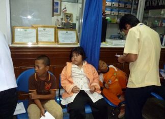 Schoolchildren from Pichit were inadvertently given bad food on their recent trip to Jomtien.