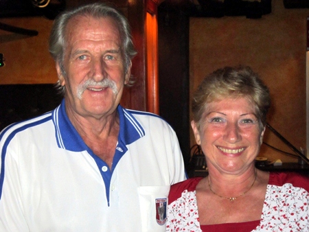 Ladies winner Han Skabova with the Charity Chairman.