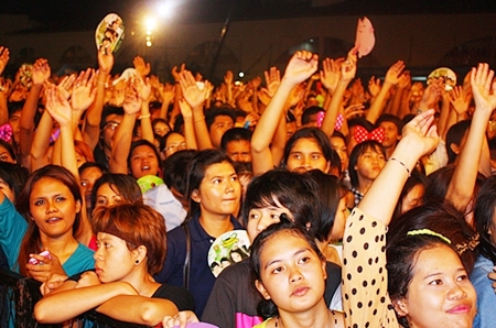 It’s that time of year again, when Pattaya’s International Music Festival comes to town.  Dubbed by some as “Pattaya’s International Traffic Jam,” with some predictions putting attendance in the hundreds of thousands, the festival nonetheless promises 3 full days and nights of great music on 4 different stages spread along the length of Beach Road, from the Dolphin Roundabout to the entrance to Walking Street.  For a list of entertainment