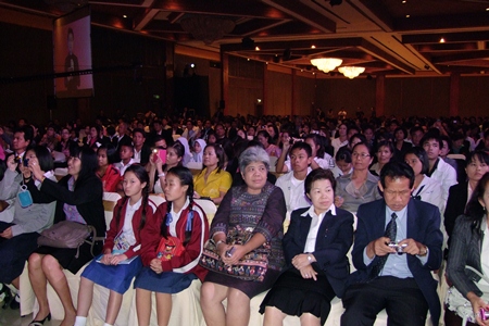 Teachers, school administrators and students are taught how to detect and avoid corruption in educational institutions.