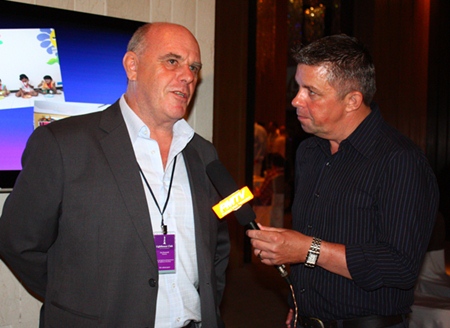 Paul Strachan (right) interviews for PMTV Joe Grunwell (left), chairman of the Light House Club Pattaya.