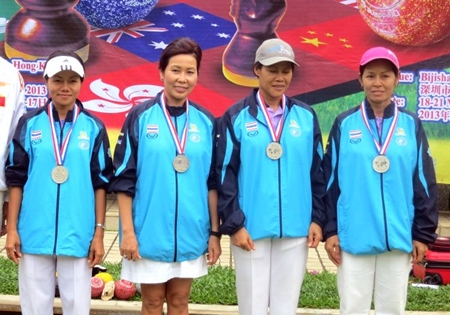 Pinthong Pearce, Songsin Tsao, Thong Oomen and Orawan Sodok.