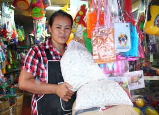 Thongrien Premviani, owner of the Rungcharoen shop in Pattaya, says her chalk sells well during Songkran. Good quality chalk must be white and has no black or any other material, she said.