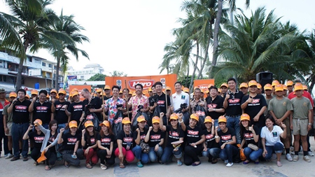 To the rescue - teams of good hearted citizens undertake the major cleanup.