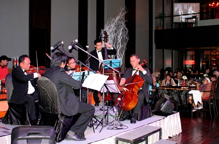 Not forgetting it is first a restaurant, Mantra plays the music at a level where everyone can still enjoy a conversation.