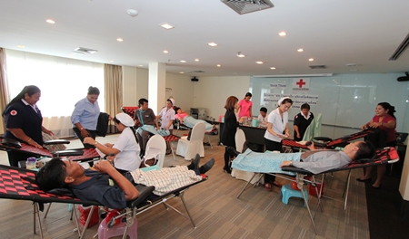 To mark the 120th anniversary of the Thai Red Cross Society and to celebrate His Majesty the King’s 86th birthday this year, staff and management of the Dusit Thani Pattaya joined in the national program to encourage all Thais to donate blood to the society’s blood bank.