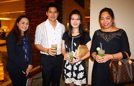 (L to R) Kamutporn Chaiwong (Holiday Inn Director of Sales and Marketing), chats with the Centara Grand team of Podcharak Klintoe (Front Office Manager), Koranit Muangkaew (FC) and Tiparpa Sapanon (DOSM).