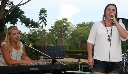 Ms. Neufeld and Ms Naylon performed ‘If I ain’t got you’, written by Alicia Keyes.