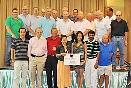 Prize winners and team participants pose for a group photo following the Inaugural AFG Golf Day.