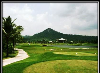 C9 from the tee-box at Khao Kheow.