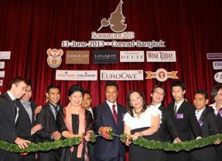 South African Ambassador, Her Excellency Ruby Marks (left), President of the Thailand Sommelier Association, Joe Sriwarin (centre), and Deputy Bangkok Governor, Dr. Pusadee Tamthai (right) officiated at the opening ceremony of 2013 Sommelier Grand Wine Tasting at the, Conrad Bangkok recently. The three VIPs also acted as judges in the competition.