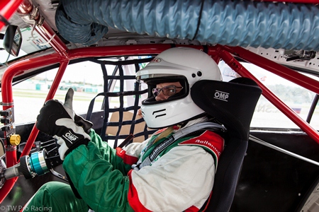 Thumbs up from Andrey on the starting grid.