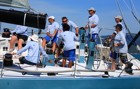 Matt Humphries helms Antipodes in the IRC Zero class. (Photo by SamuiPics.com)