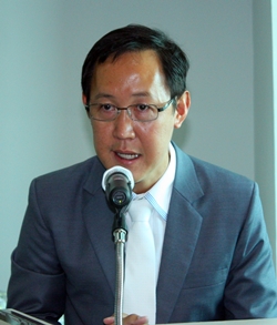 Naphat Thittirojnawat, MD of Pattaya Discovery Beach Hotel, thanks guests for attending the opening ceremony in the conference hall of the hotel’s new Chic Tower, Wednesday, June 19.
