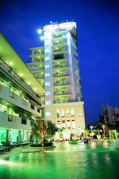 The new Chic Tower at Pattaya Discovery Beach Hotel adds 137 four-star rooms to the resort.
